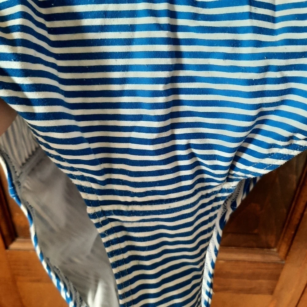 Nip Tuck Swim Sorrento Stripe Joanne One Piece Swimsuit Blue Mini Stripes Size 8